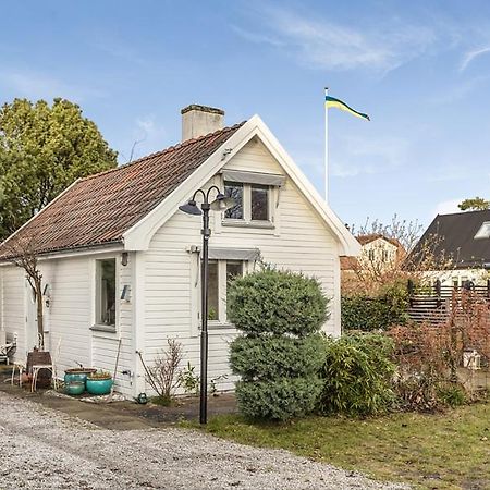 Guesthouse Close To The Beaches In Hoellviken Экстерьер фото